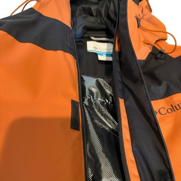 Columbia Women's Orange and Black Ski Jacket - Picture 4 of 9